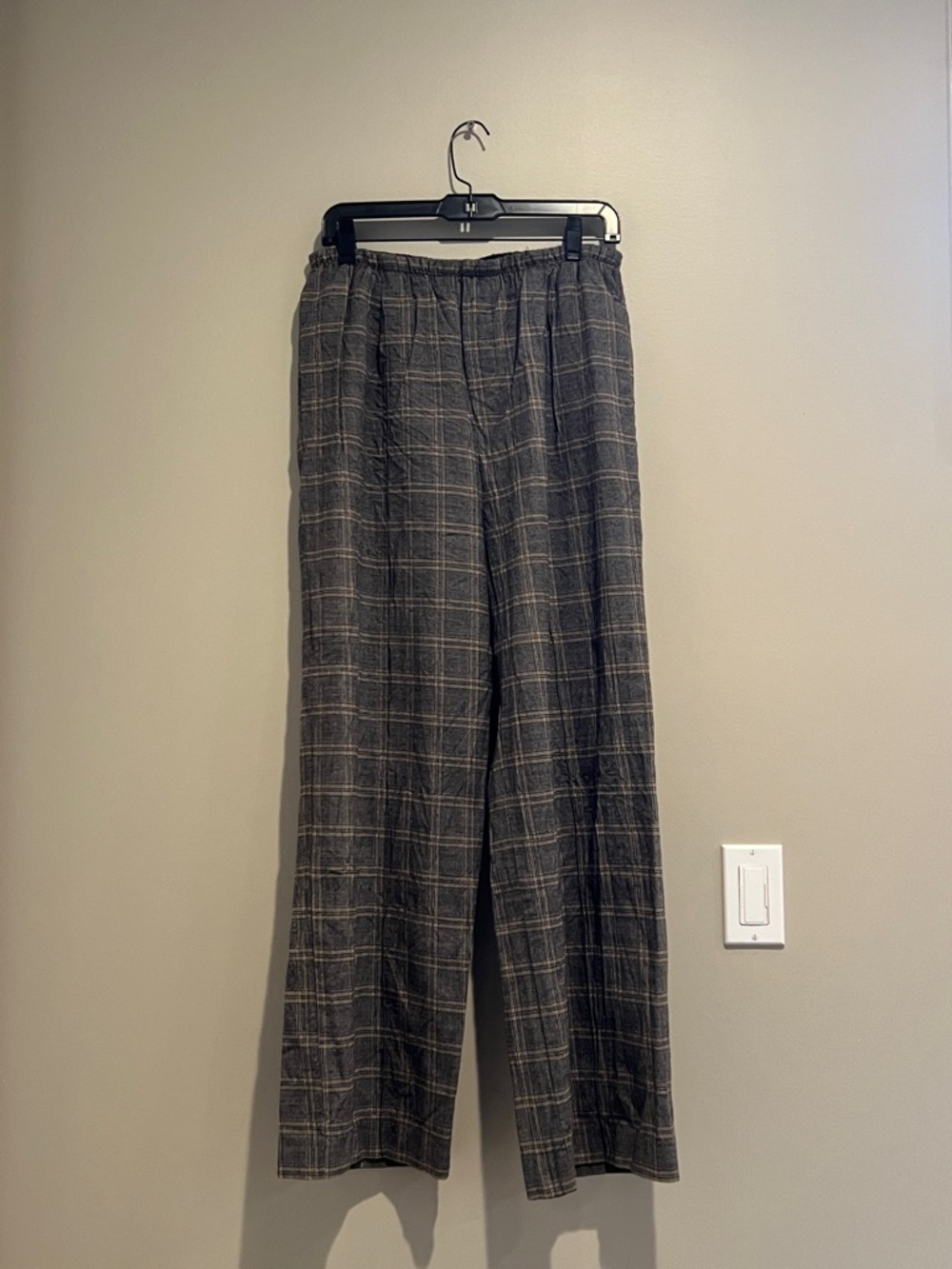 Gray Plaid Pants - Elastic Waist